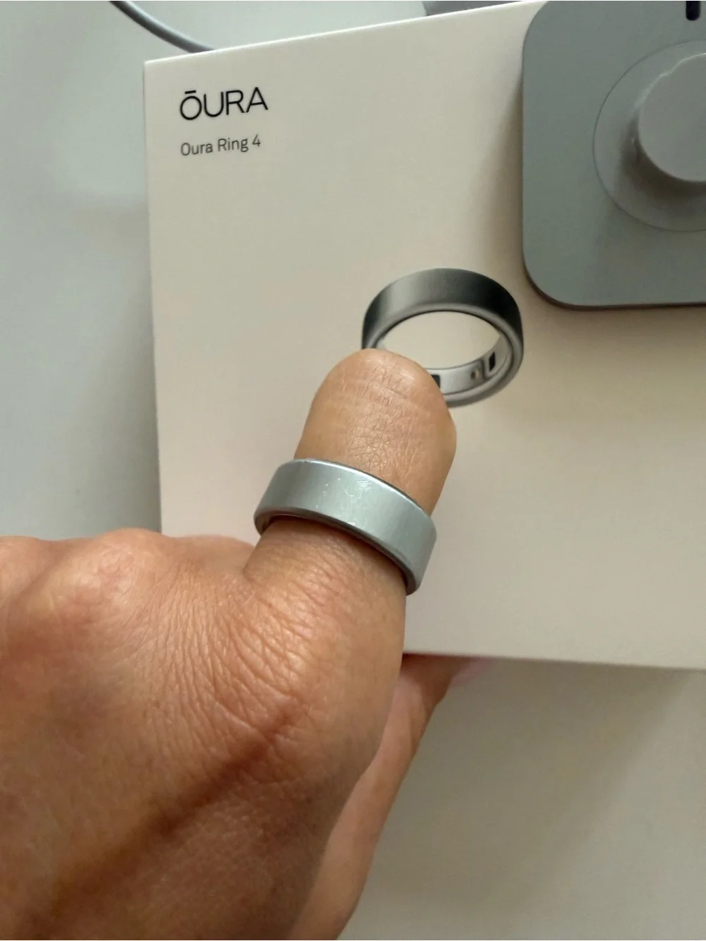 Oura Ring 4 Brushed Silver Size 8